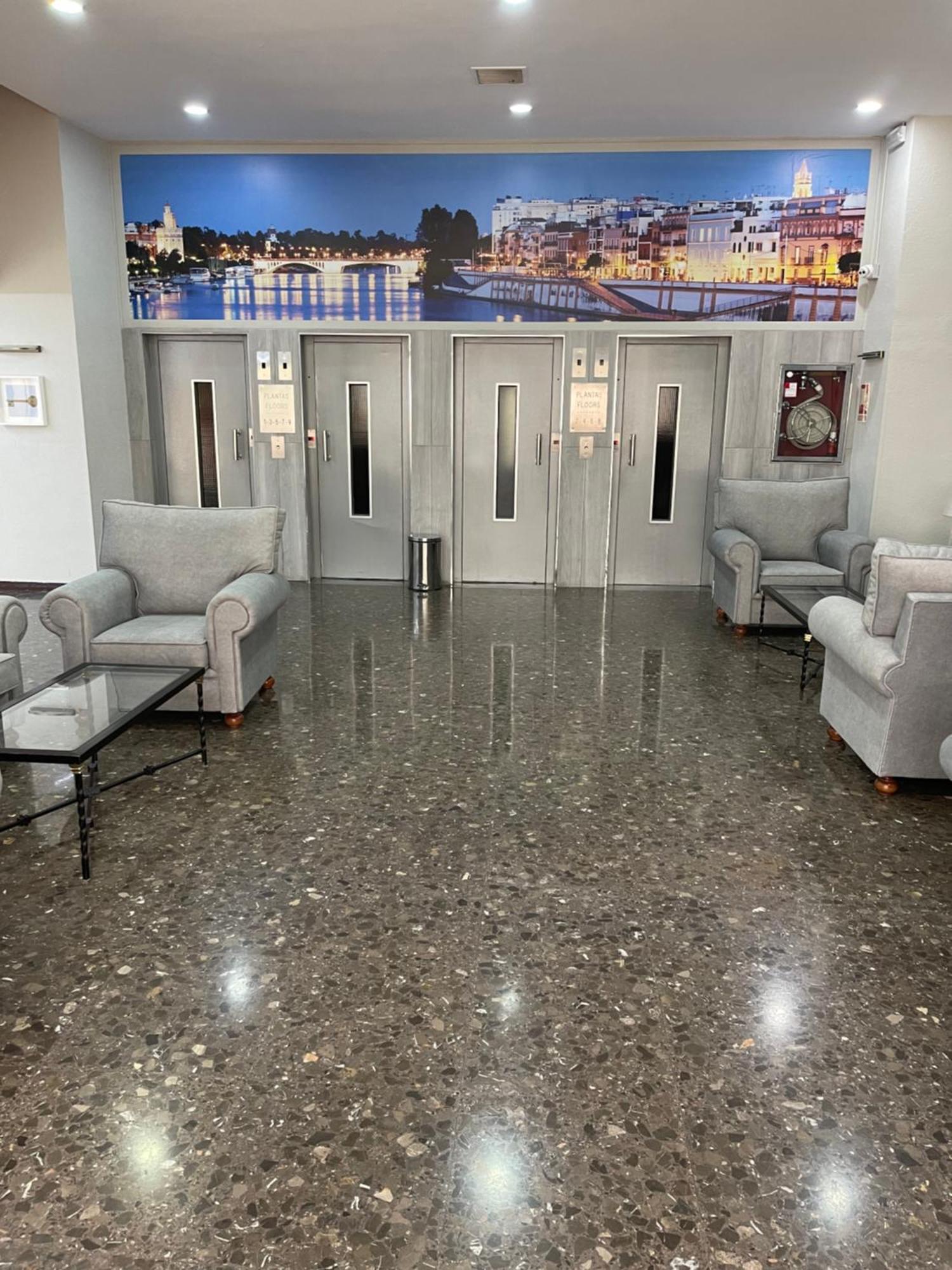 Resitur Luxury Suit 2 Sevilha Exterior foto