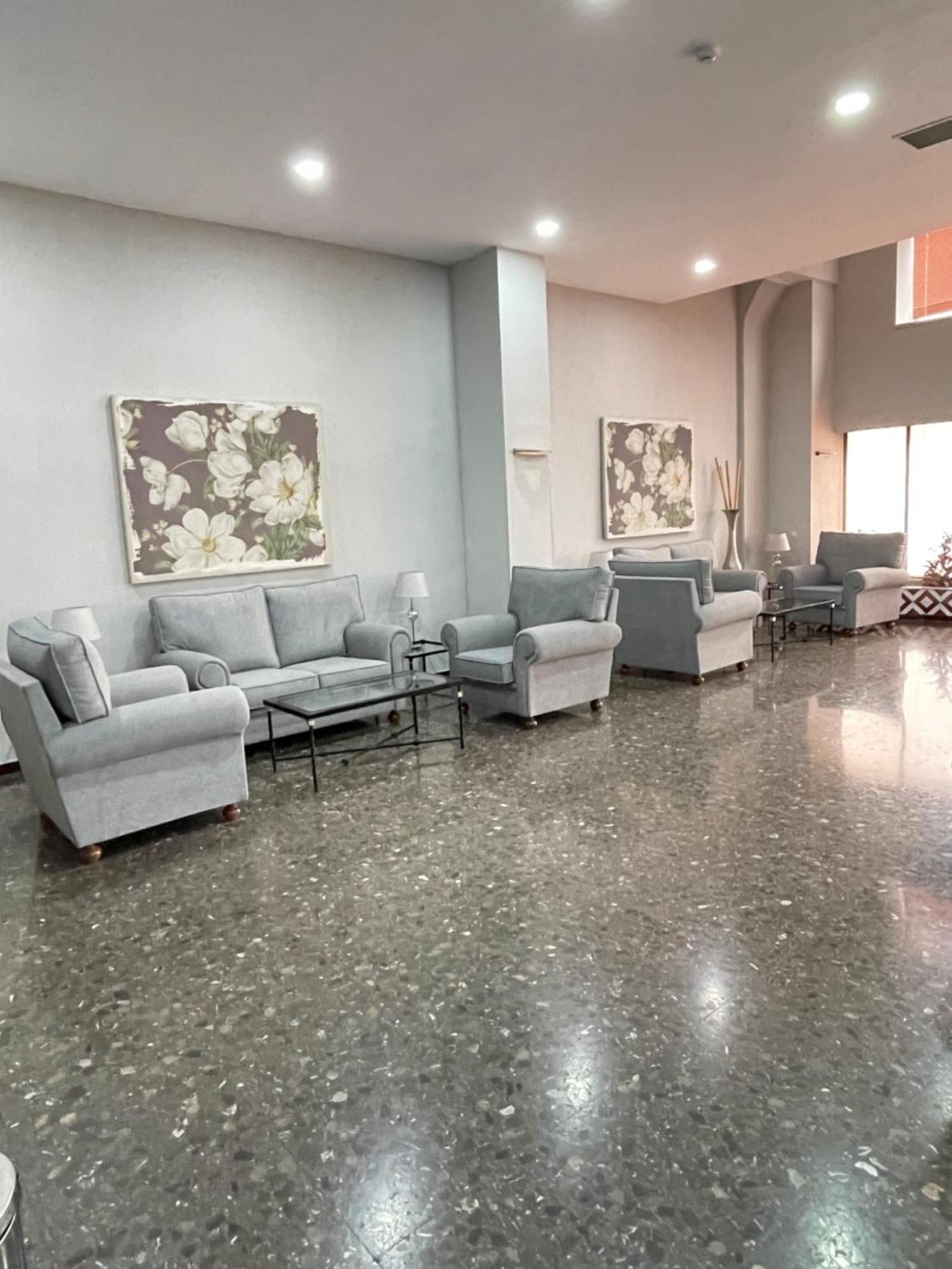Resitur Luxury Suit 2 Sevilha Exterior foto